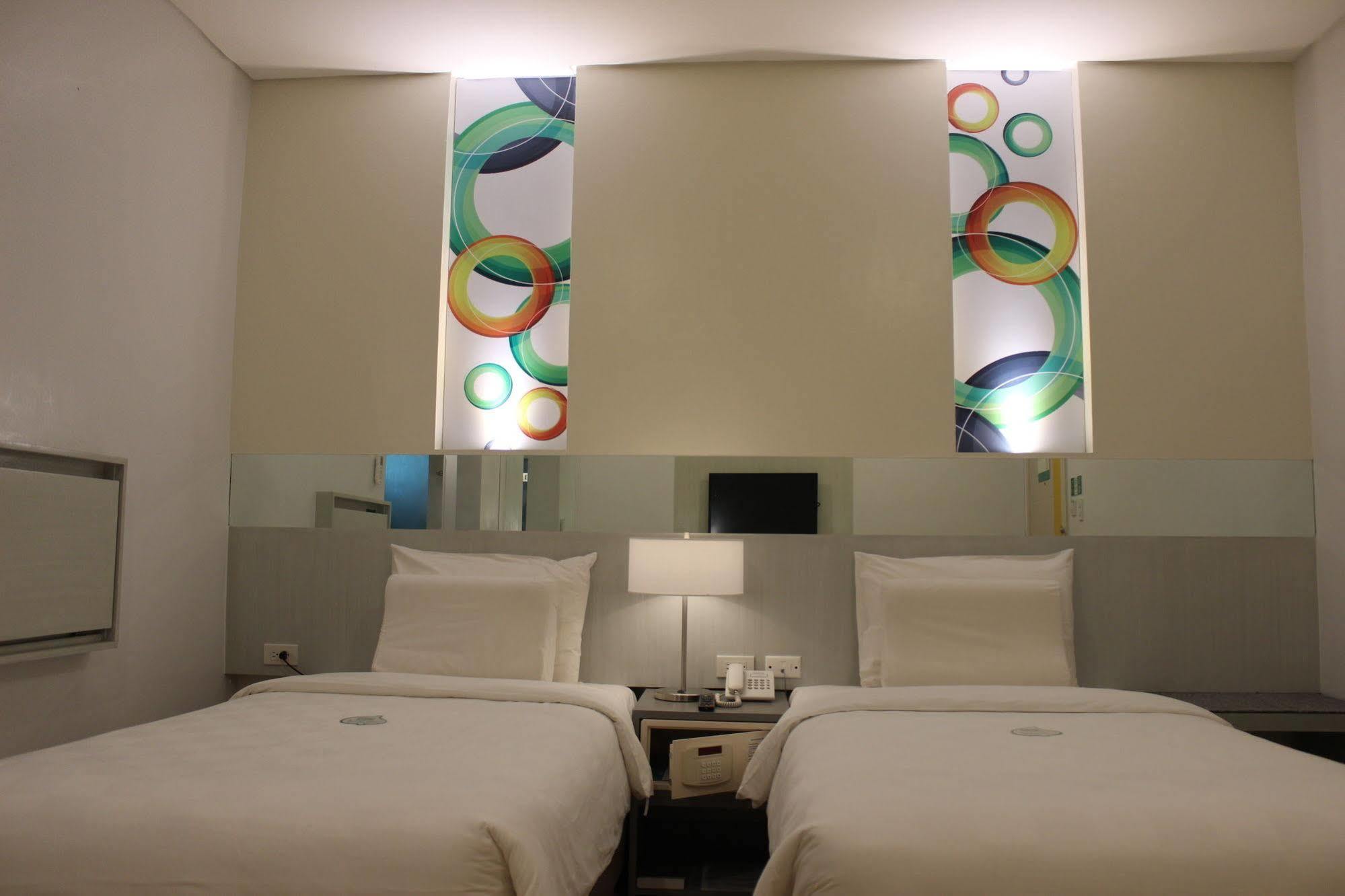 Go Hotels Butuan Butuan City Extérieur photo