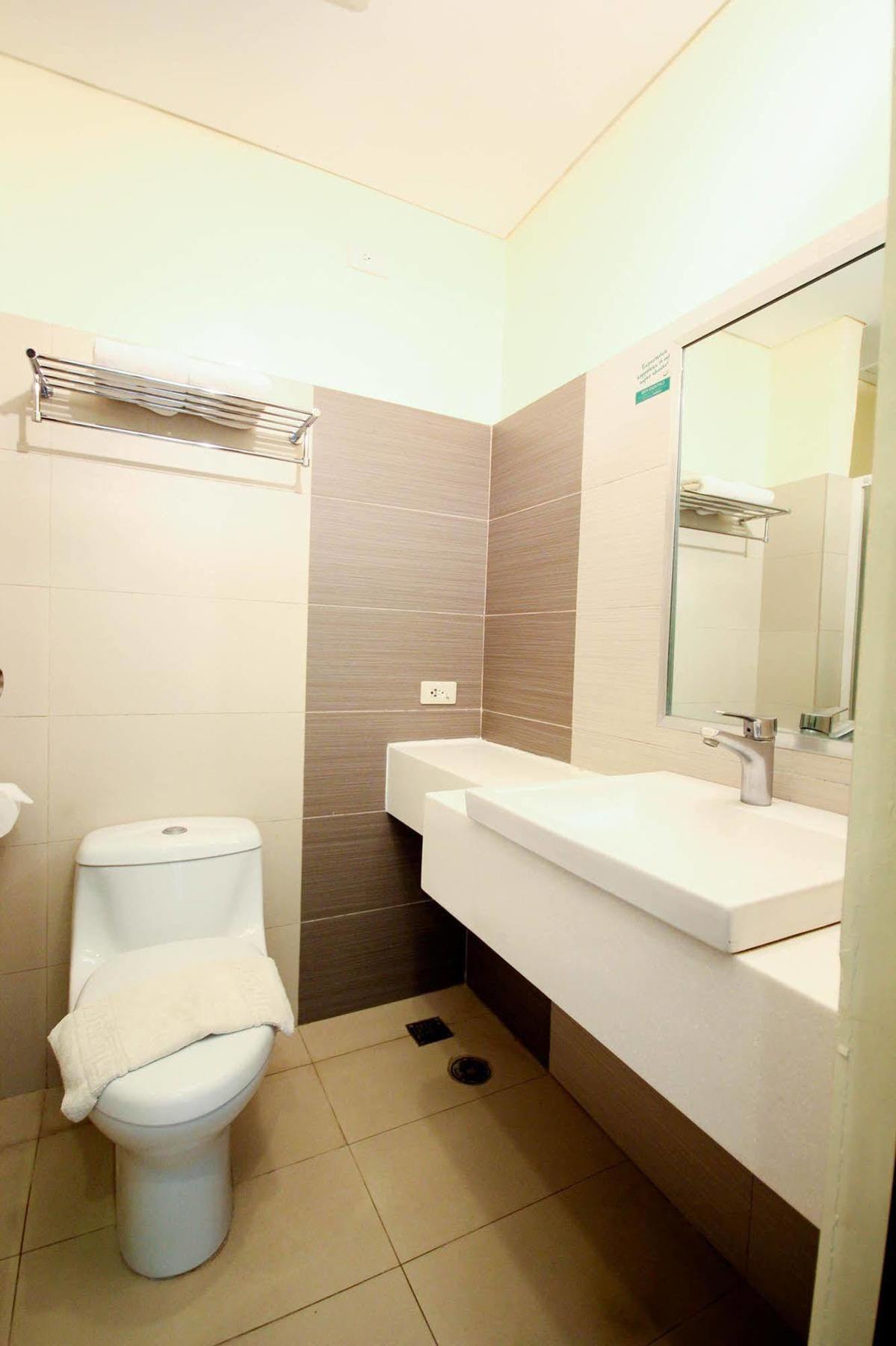 Go Hotels Butuan Butuan City Extérieur photo